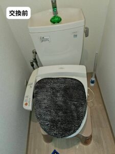 TOTO製ウォシュレット交換前