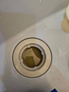 高圧洗浄後の排水口